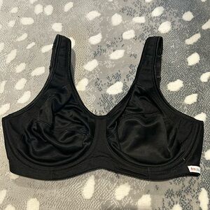 Freya underwire sports bra